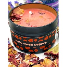 Świeca sojowa w metalowym pojemniczku