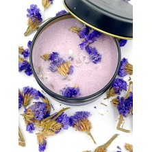 Świeca sojowa w metalowym...