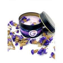 Świeca sojowa w metalowym pojemniczku