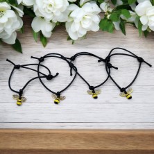 Bransoletka z karnecikiem prezentowym Pszczółka