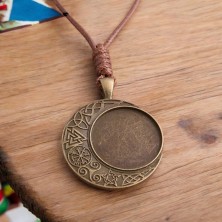 Naszyjnik 25mm personalizowany na rzemyku