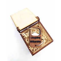 Brelok otwieracz drewniany z grawerem