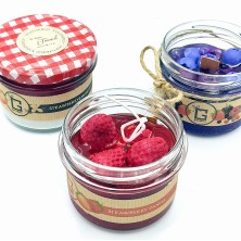 Świeca TRUSKAWKOWA w słoiku